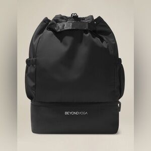 Beyond yoga convertible gym black bag